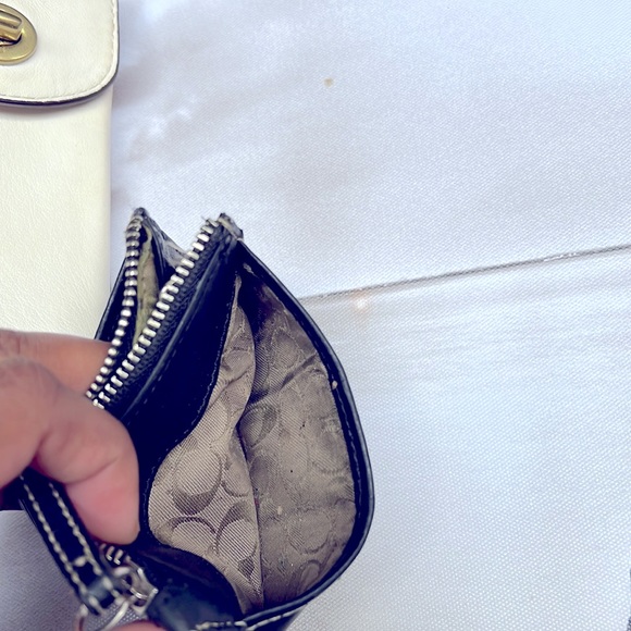 2 Coach purse and 🪙 wallet with video - Picture 9 of 11